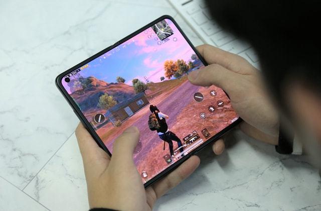 和平精英辅助【火海直装V1.0】超变态功能 人物变大加速跳远 载具加速 人物枪械美化 无后坐力 开火自瞄 超广角视角 聚点防抖 范围追踪